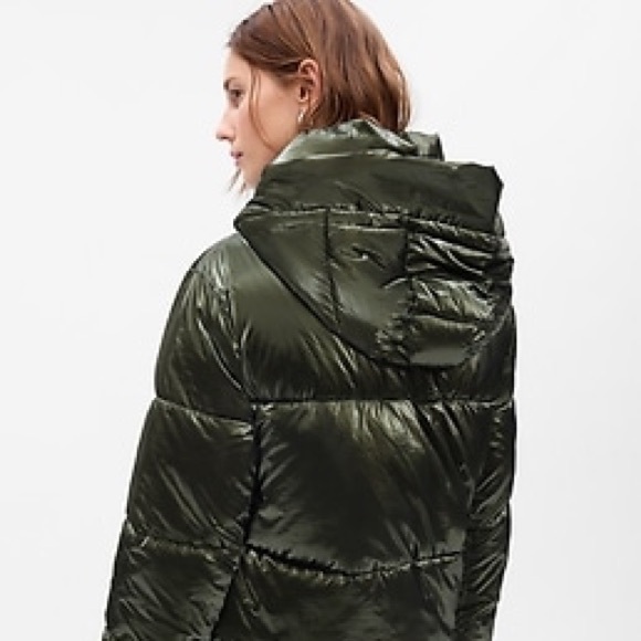 ▫️Gap▫️Cropped Metallic Puffer Jacket - Picture 2 of 2